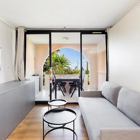 Apartment 118 - Piscine - 50 Metres Plage - Terrasse - Clim - Wifi Cannes